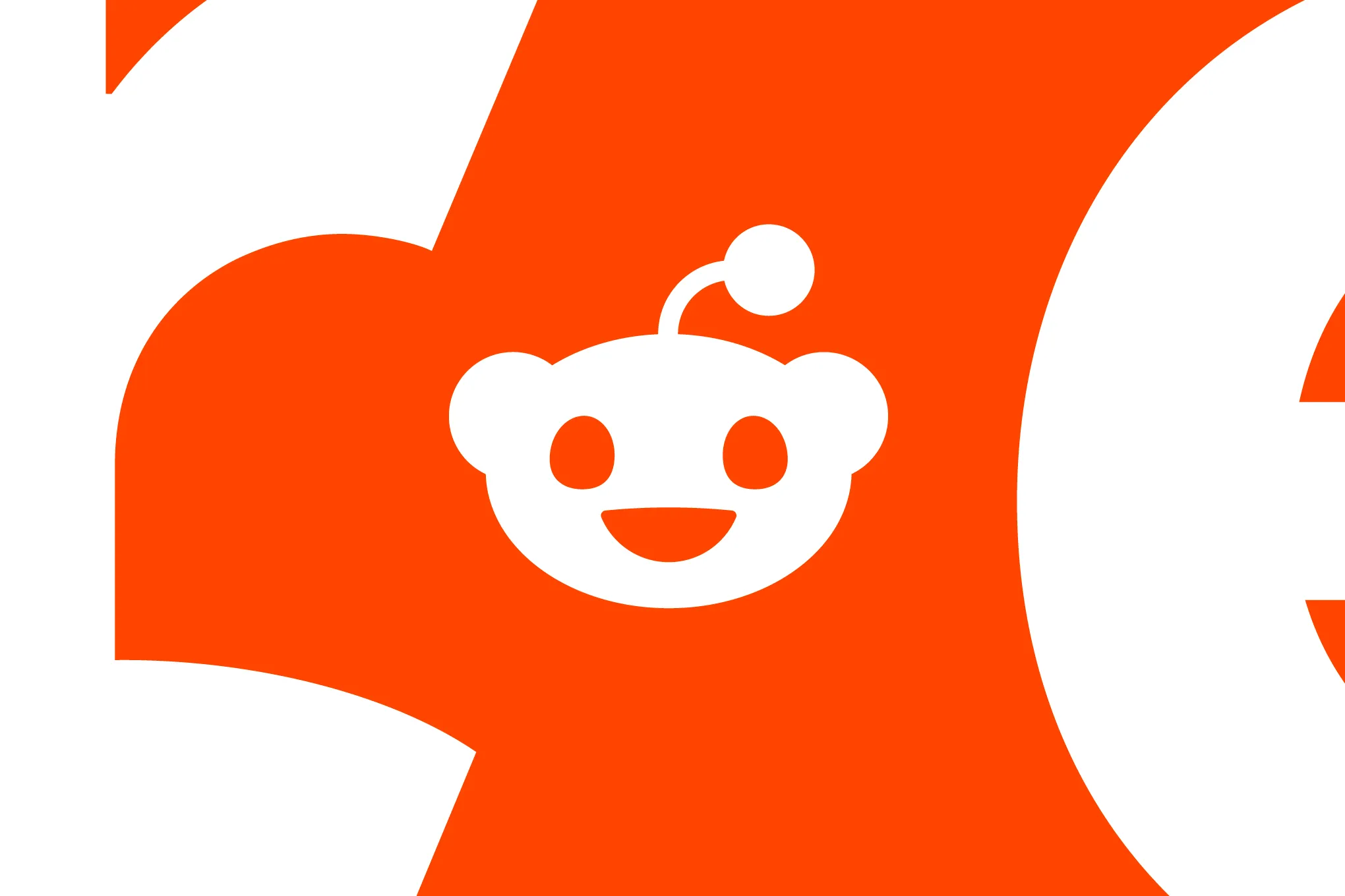Reddit will keep old Reddit online ‘as long as people are using it,’ says CEO